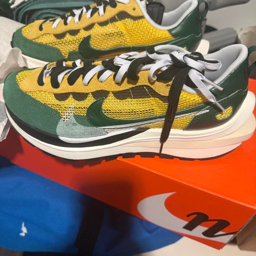 Nike sacai x vaporwaffle sneakers